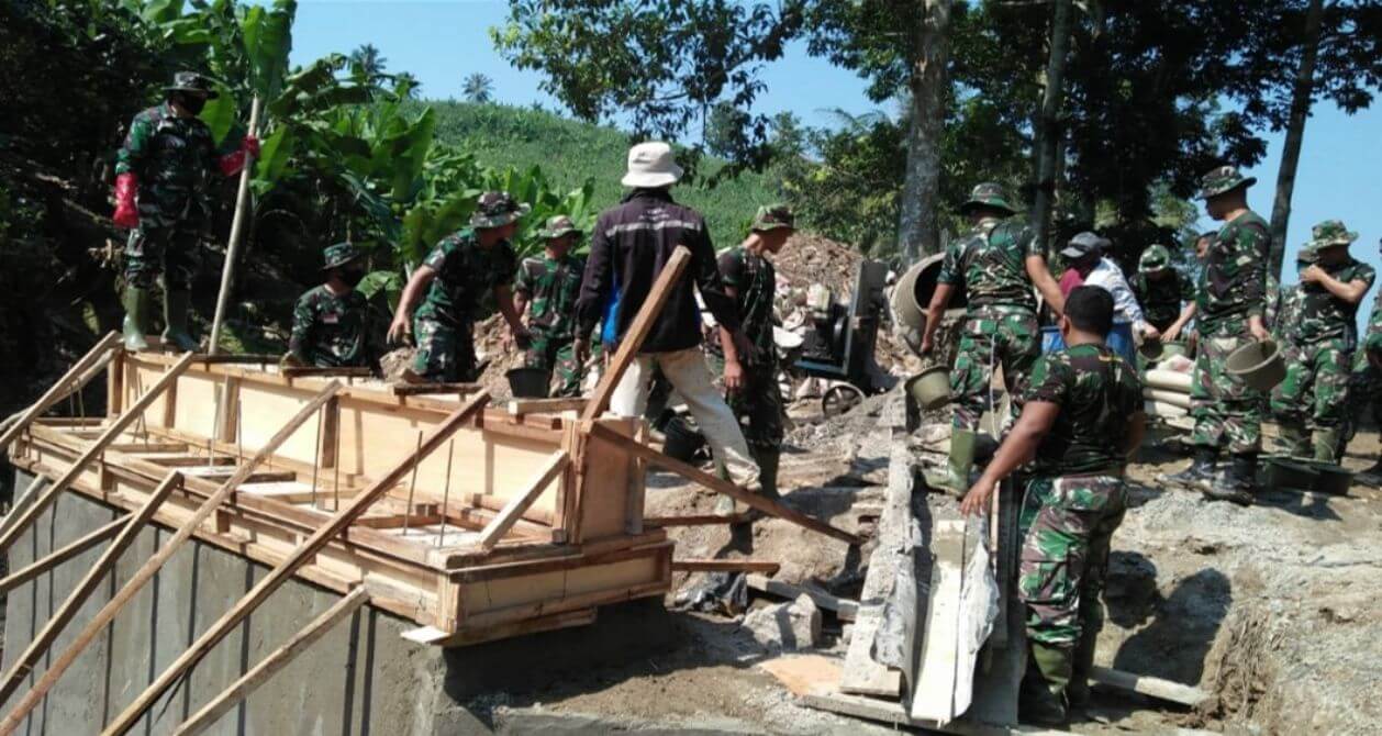 Peran Tni Dalam Penanggulangan Bencana Kodim Ls Militer Id